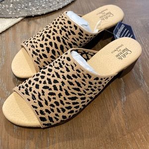 Cheetah print low high heel sandals. Size 8